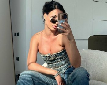 A_selena